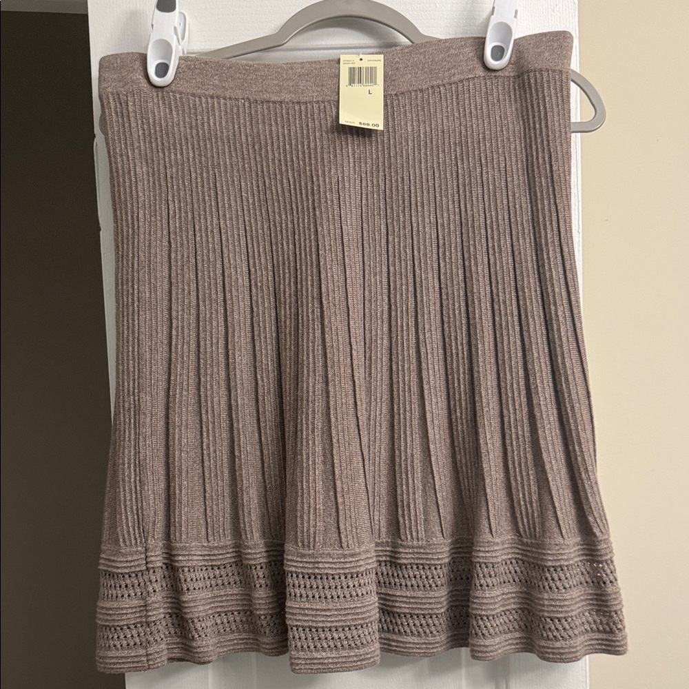 Max Studio Taupe Ribbed Flared Skirt